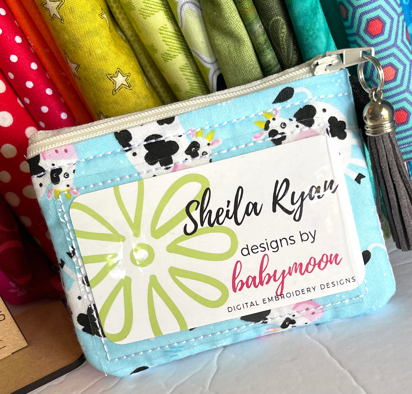 DBB Badge Bag Side Zipper Bag Design for 5x7 Hoops