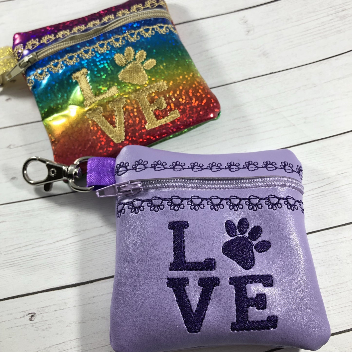DBB Puppy LOVE Zipper Pouch 4x4