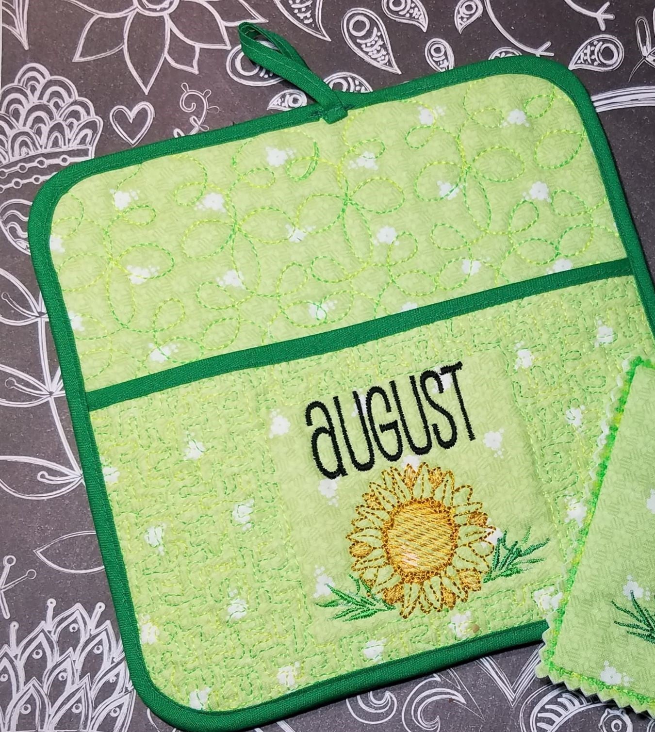 GRF Monthly Theme Pot Holder Design Pack