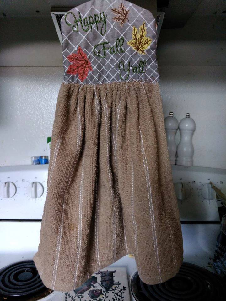 AGD 9158 Happy Fall Towel Topper