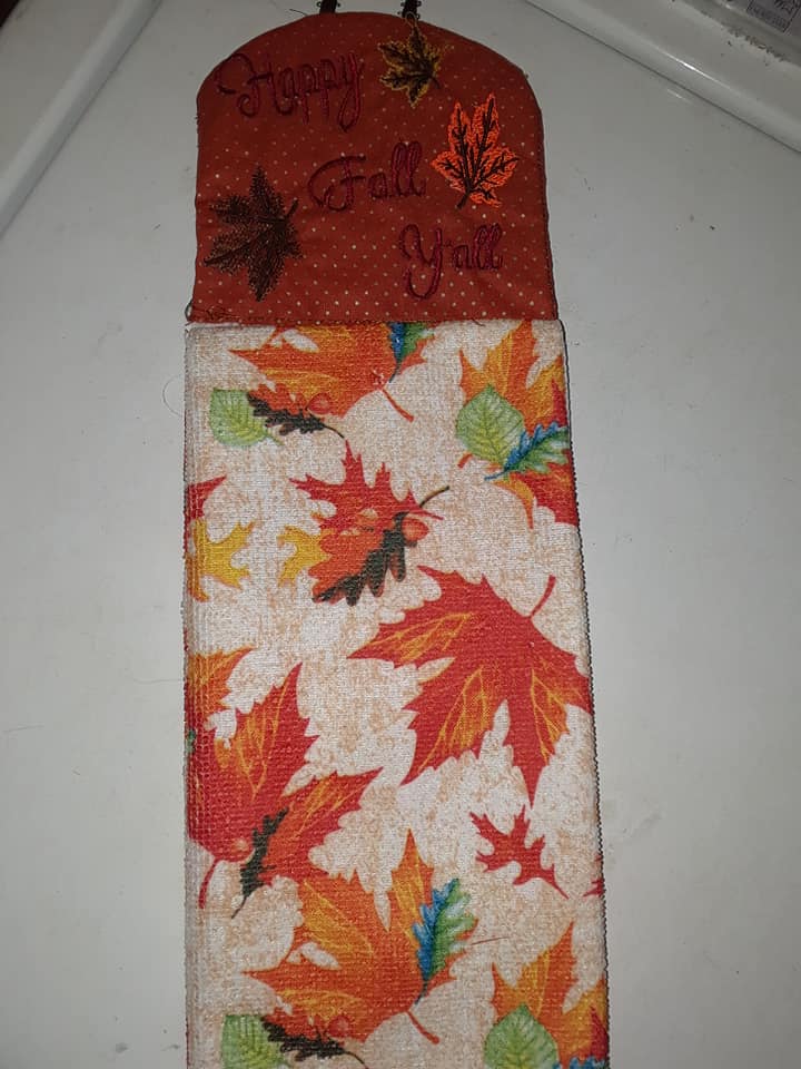 AGD 9158 Happy Fall Towel Topper