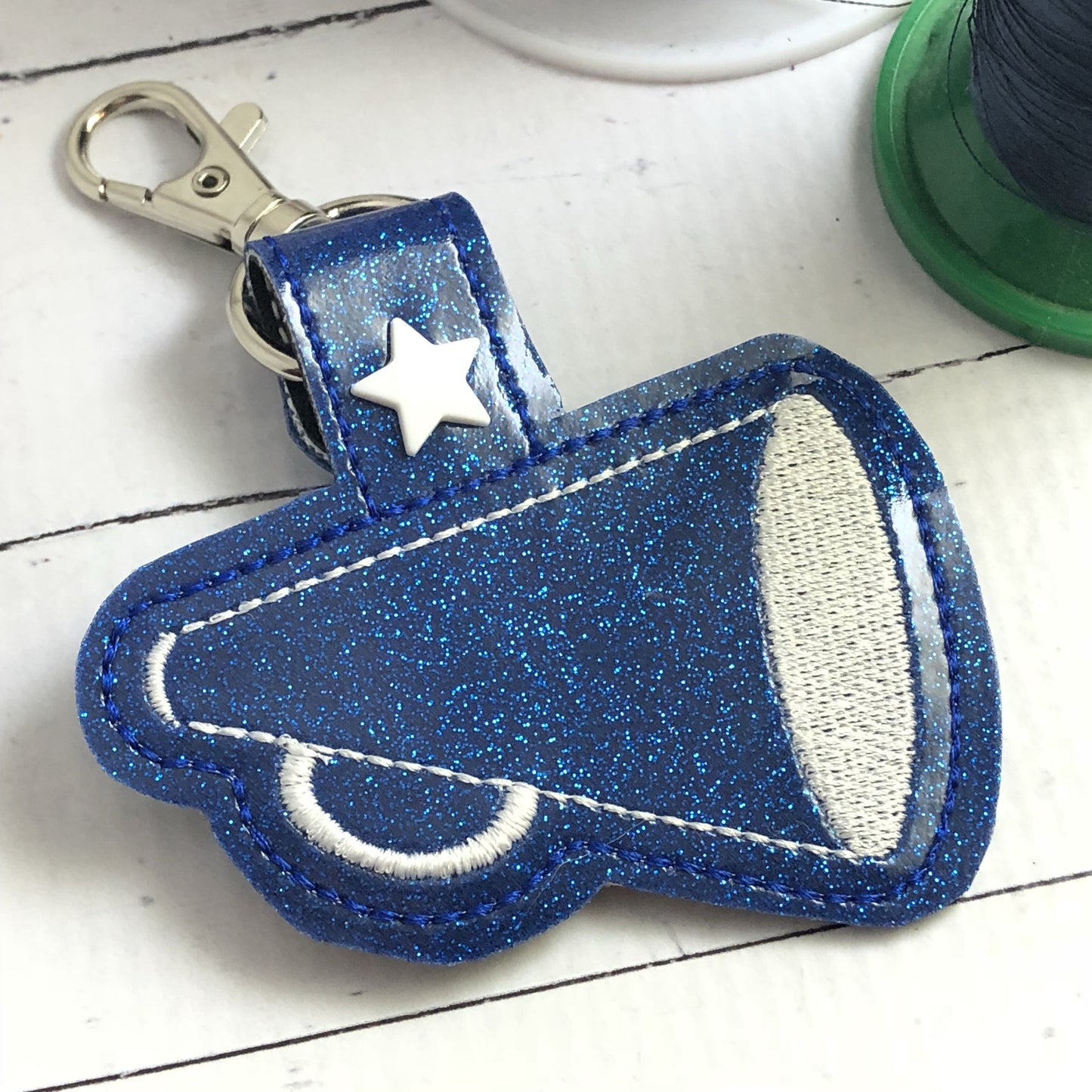 DBB Megaphone Snap Tab